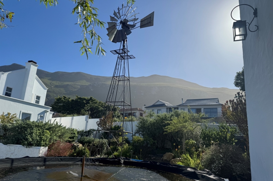 To Let 3 Bedroom Property for Rent in Chanteclair Western Cape